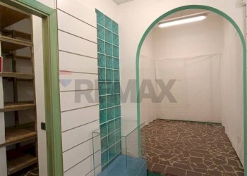 Hall / corridoio - Commercial Premises Via Roma
 
253, Enna - photo 9