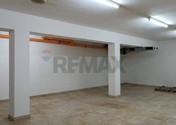 Stanza vuota - Commercial Premises Via Roma
 
253, Enna - photo 15