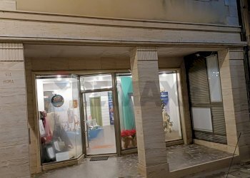 Edificio all\'aperto - Commercial Premises Via Roma
 
253, Enna - photo 18