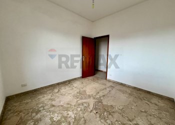 Stanza vuota - Appartamento Via Dante Alighieri
 
35, Caltagirone - foto 30