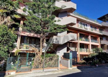 Edificio all\'aperto - Trilocale Via Francavilla
 
7, Taormina - foto 5