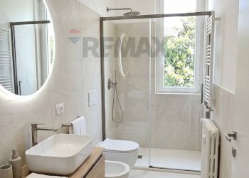 Bagno modificato con IA - Trilocale Via Francavilla
 
7, Taormina - foto 19