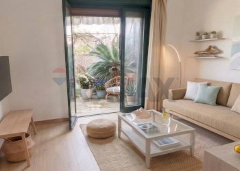 Letto/salotto modificato con IA - Trilocale Via Francavilla
 
7, Taormina - foto 22