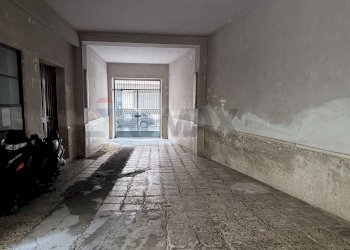 Hall / corridoio - Quadrilocale Via Pietro Mascagni
 
29, Catania - foto 7