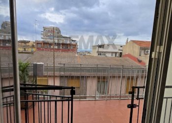 Balcone - Quadrilocale Via Pietro Mascagni
 
29, Catania - foto 19