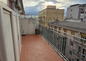 Terrazza - Quadrilocale Via Pietro Mascagni
 
29, Catania - foto 20