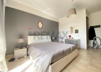 Camera / camera da letto - Three-room apartment VICO OLIVELLA
 
9, Camporotondo Etneo - photo 11