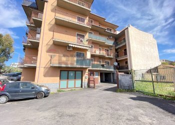 Edificio all\'aperto - Three-room apartment VICO OLIVELLA
 
9, Camporotondo Etneo - photo 21