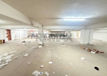 Parcheggio - Warehouse Corso Lombardia, Giarre - photo 4