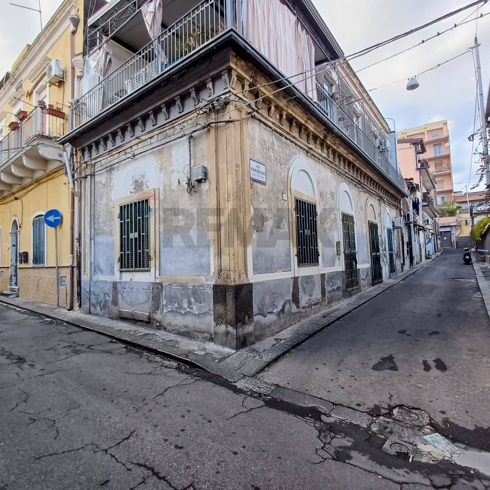 Edificio all\'aperto - Bilocale Via Atanasio Di Aci
 
3, Catania - foto 1