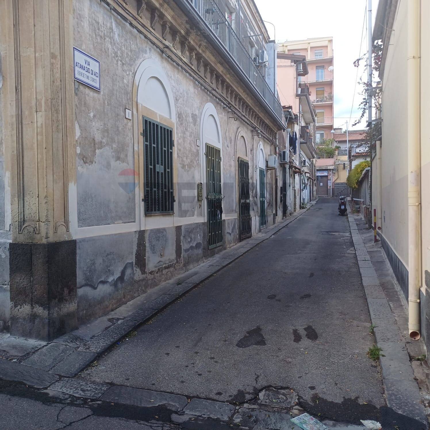 Edificio all\'aperto - Bilocale Via Atanasio Di Aci
3, Catania - foto 2
