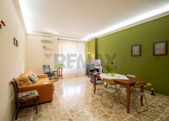 Sala da pranzo - Appartamento Viale Teracati
 
196, Siracusa - foto 4