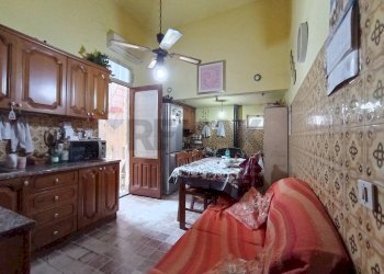 Sala da pranzo - Casa semi indipendente Via Giovanni Gentile
 
38, Fiumefreddo di Sicilia - foto 9