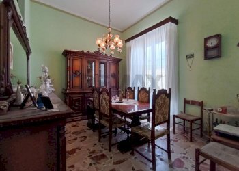 Sala da pranzo - Casa semi indipendente Via Giovanni Gentile
 
38, Fiumefreddo di Sicilia - foto 36