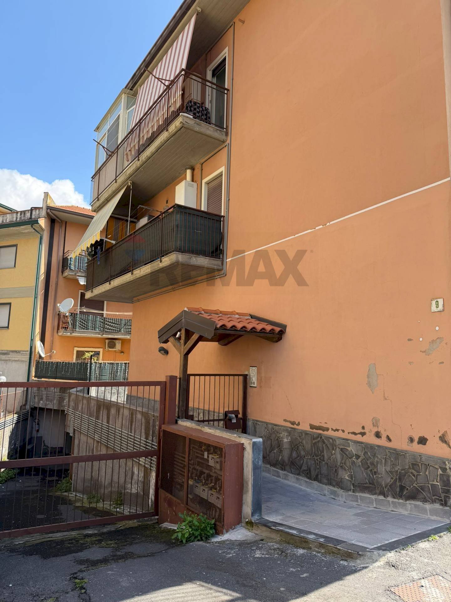 Edificio all\'aperto - Quadrilocale VICO OLIVELLA
 
9, Camporotondo Etneo - foto 1