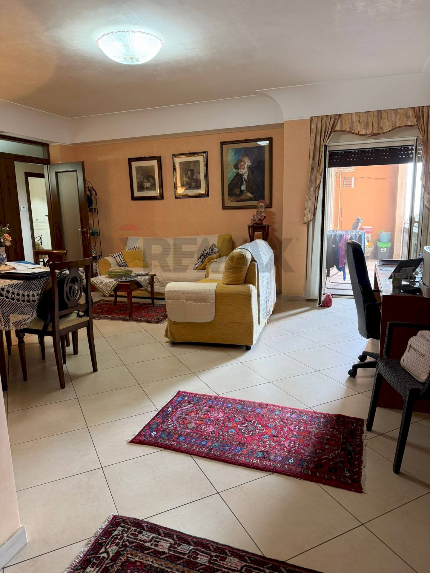 Sala da pranzo - Quadrilocale VICO OLIVELLA
 
9, Camporotondo Etneo - foto 2