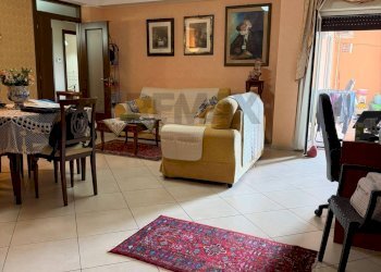 Sala da pranzo - Quadrilocale VICO OLIVELLA
 
9, Camporotondo Etneo - foto 5