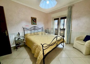 Camera / camera da letto - Quadrilocale VICO OLIVELLA
 
9, Camporotondo Etneo - foto 15