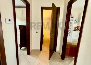 Hall / corridoio - Quadrilocale VICO OLIVELLA
 
9, Camporotondo Etneo - foto 20