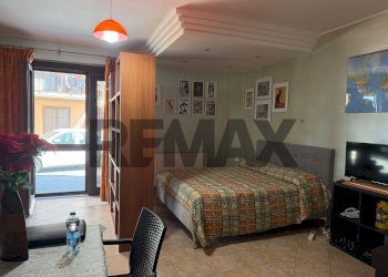 Camera / camera da letto - Quadrilocale VICO OLIVELLA
 
9, Camporotondo Etneo - foto 25
