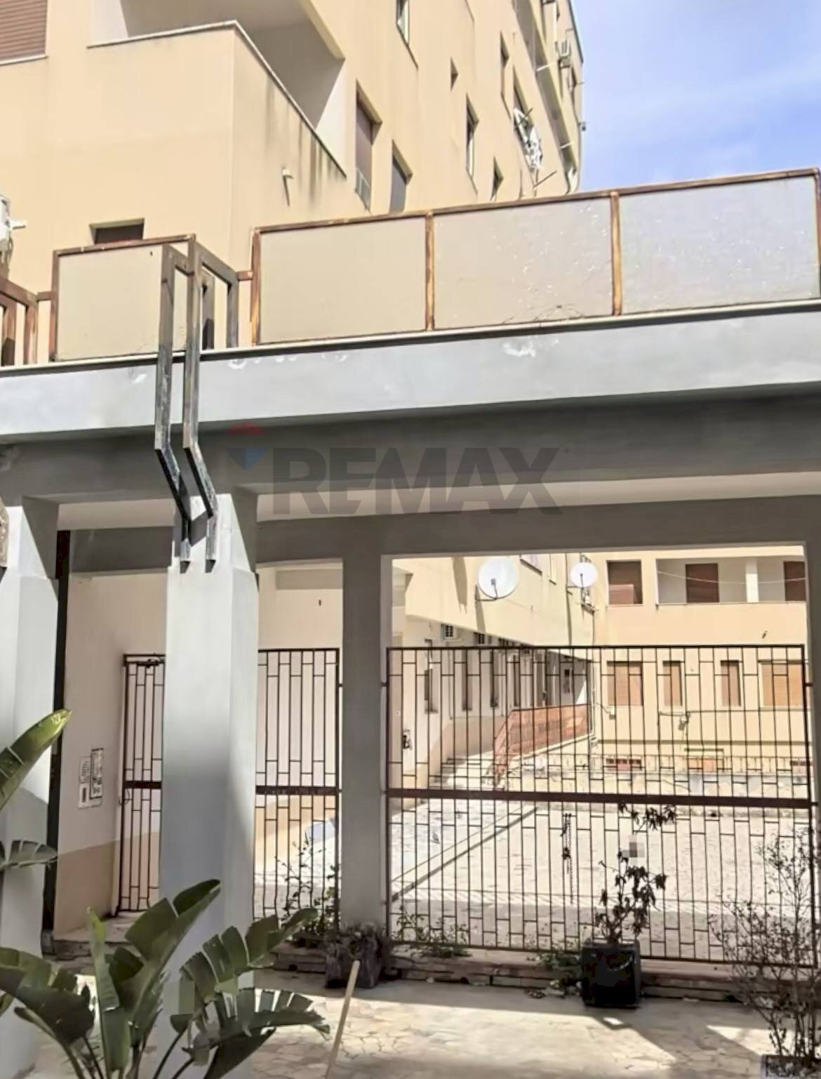 Edificio all\'aperto - Appartamento Viale Sicilia
 
87, Caltanissetta - foto 2