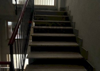 Scale - Appartamento Viale Sicilia
 
87, Caltanissetta - foto 4