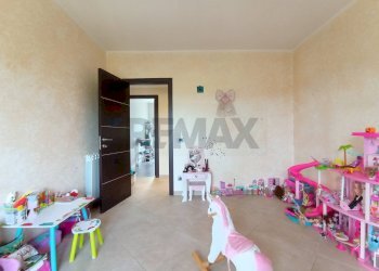 Sala da pranzo - Quadrilocale Via Currulo
 
18B, Misterbianco - foto 32