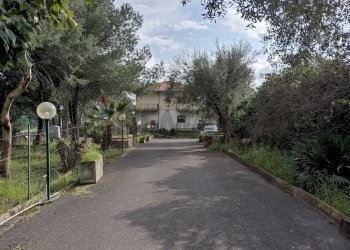 Edificio all\'aperto - Quadrilocale Via Currulo
 
18B, Misterbianco - foto 42