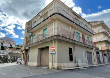 Edificio all\'aperto - Quadrilocale asiago
 
2, Francavilla di Sicilia - foto 2