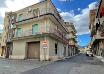 Edificio all\'aperto - Quadrilocale asiago
 
2, Francavilla di Sicilia - foto 3