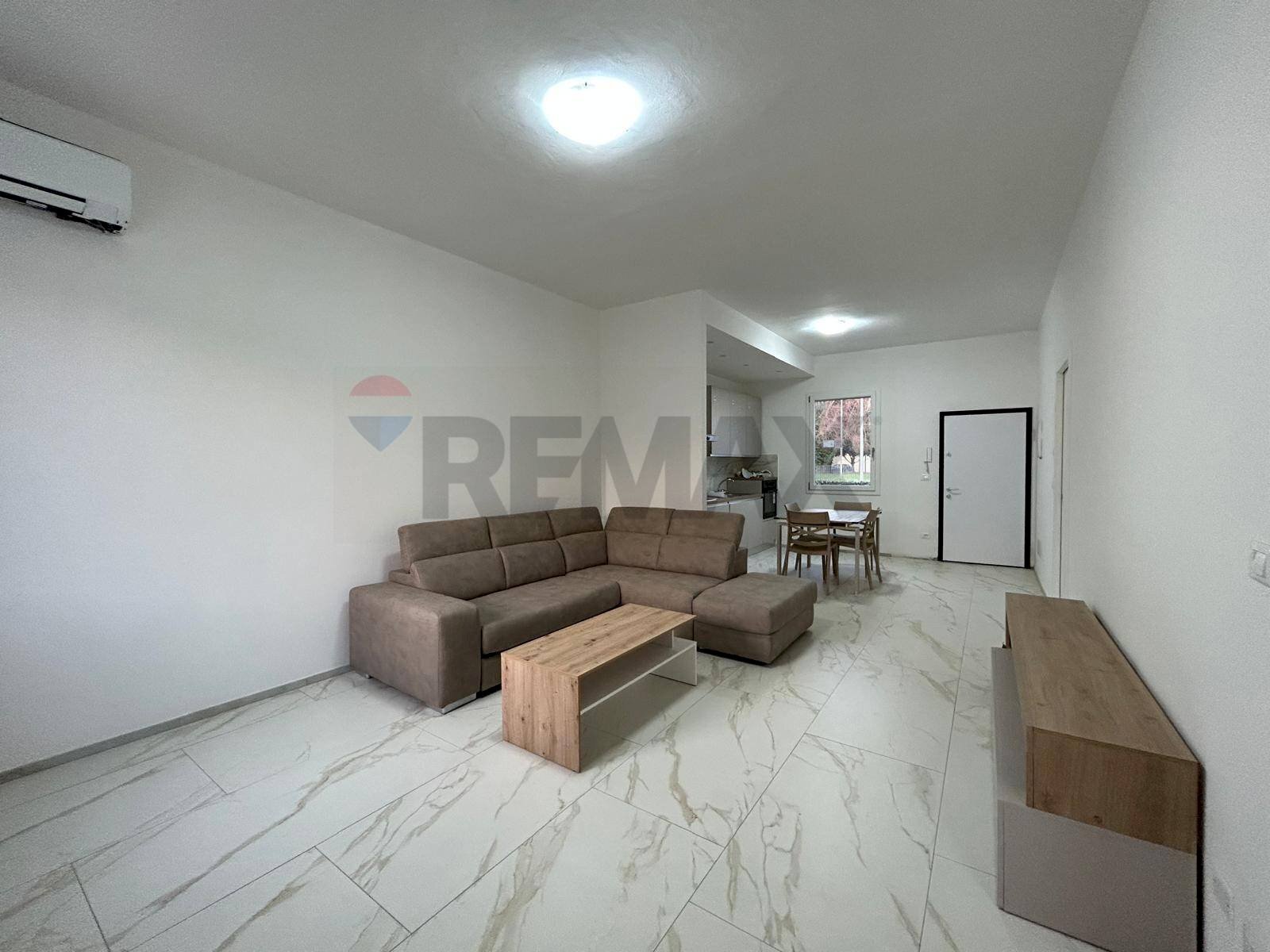 Sala da pranzo - Terraced Villa Strada Bassa per Gradizza
28, Copparo - photo 2