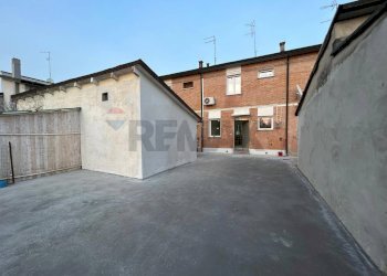Terrazza - Villa a Schiera Strada Bassa per Gradizza
 
28, Copparo - foto 56