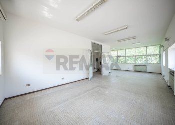 Stanza vuota - Capannone Ferrara - foto 7