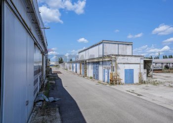 Edificio all\'aperto - Capannone Ferrara - foto 20