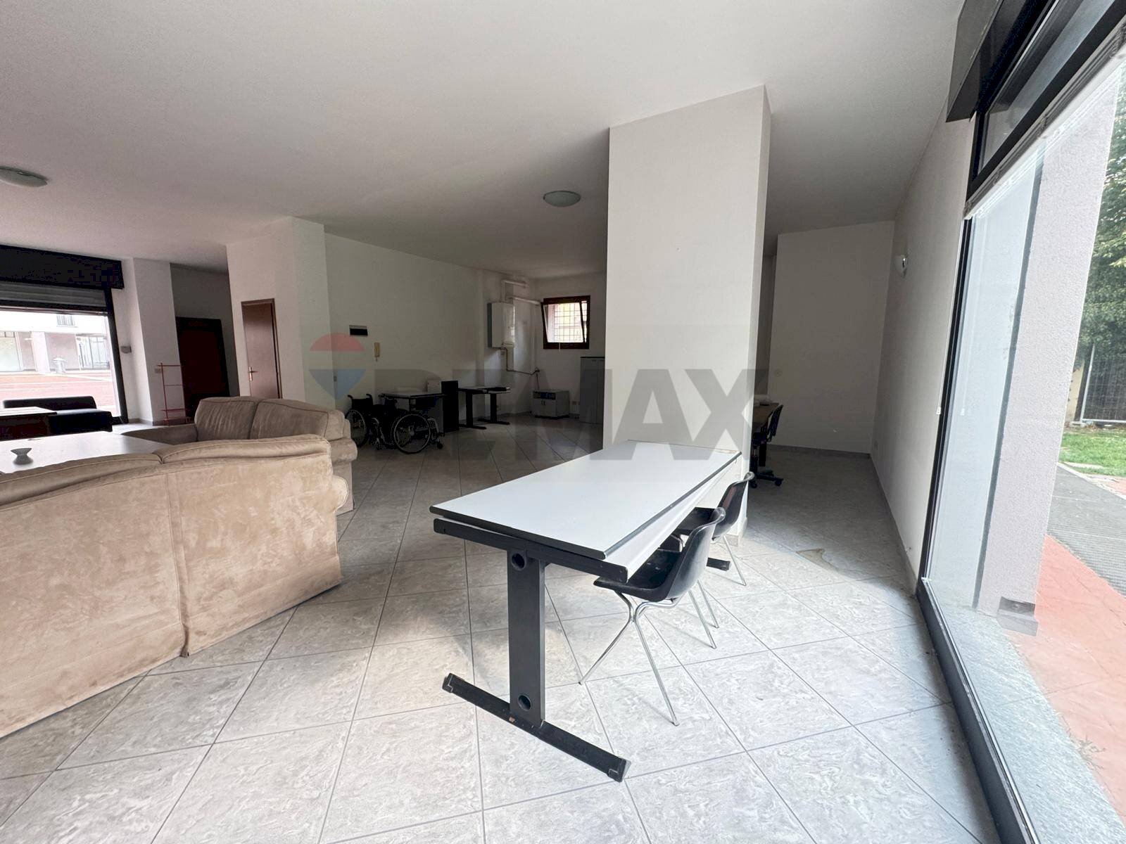 Sala da pranzo - Negozio Ferrara - foto 3