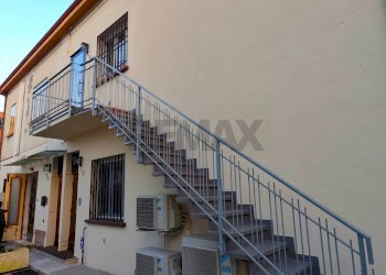 Scale - Bilocale Ferrara - foto 1