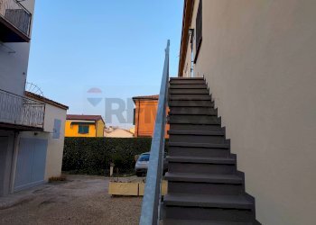 Scale - Bilocale Ferrara - foto 2