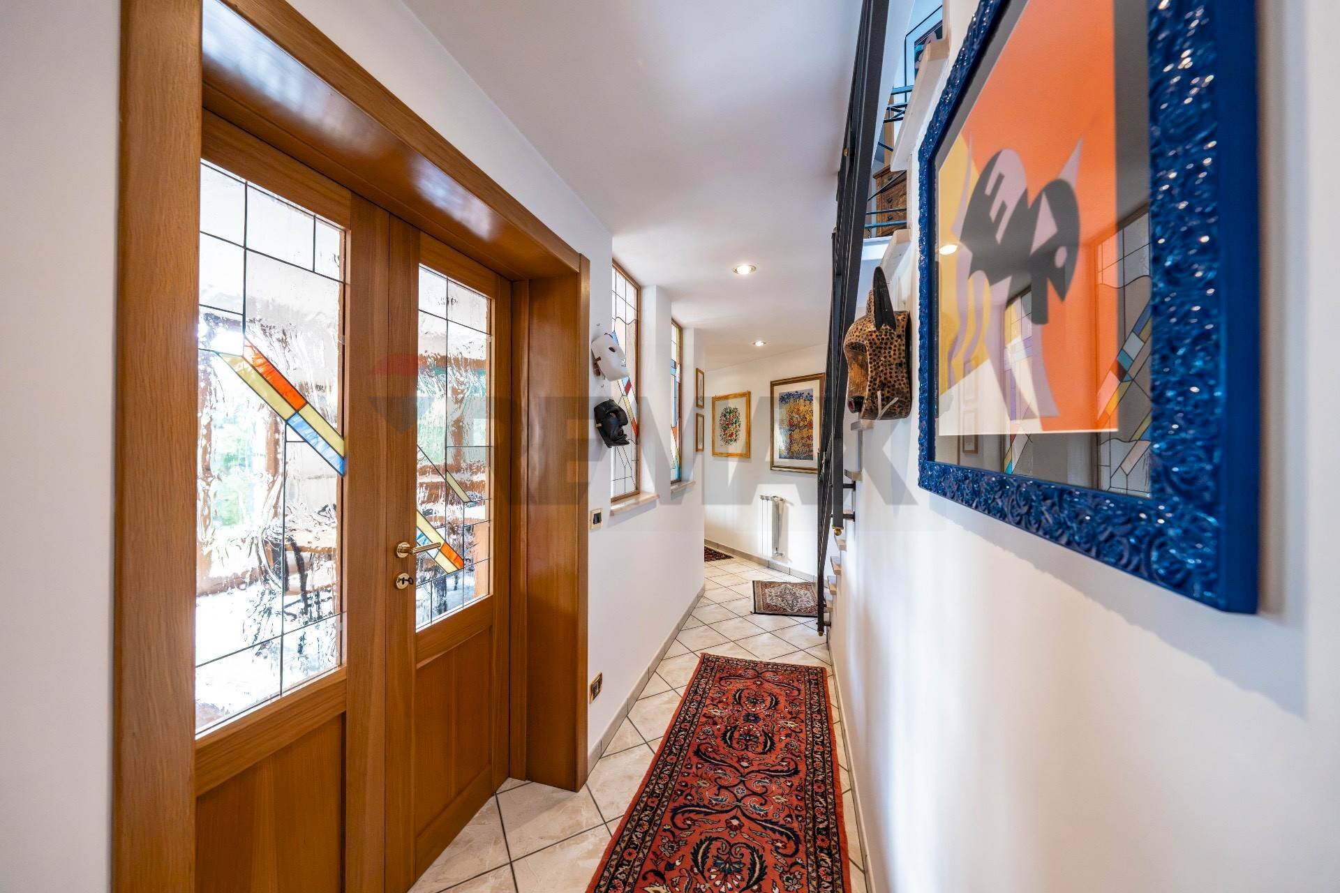 Hall / corridoio - Villa Viale Nord
 
11, Tresignana - photo 3