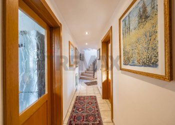 Hall / corridoio - Villa Viale Nord
 
11, Tresignana - photo 8