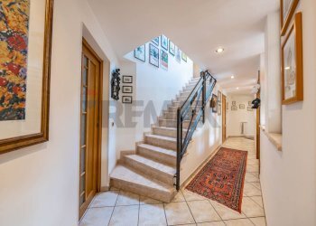 Scale - Villa Viale Nord
 
11, Tresignana - photo 16