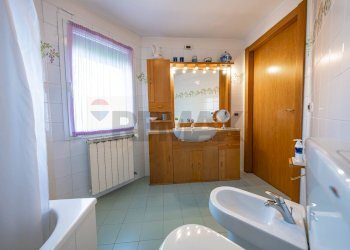 Bagno - Villa Viale Nord
 
11, Tresignana - photo 23