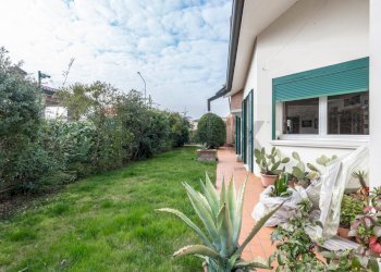 Giardino - Villa Viale Nord
 
11, Tresignana - photo 32