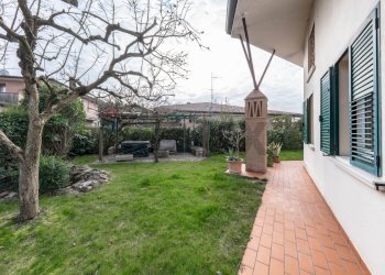 Giardino - Villa Viale Nord
 
11, Tresignana - photo 35