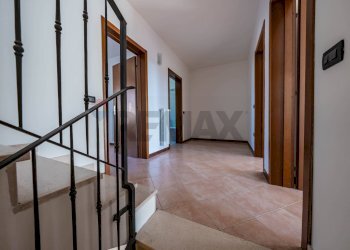 Hall / corridoio - Terraced Villa Vigarano Mainarda - photo 8