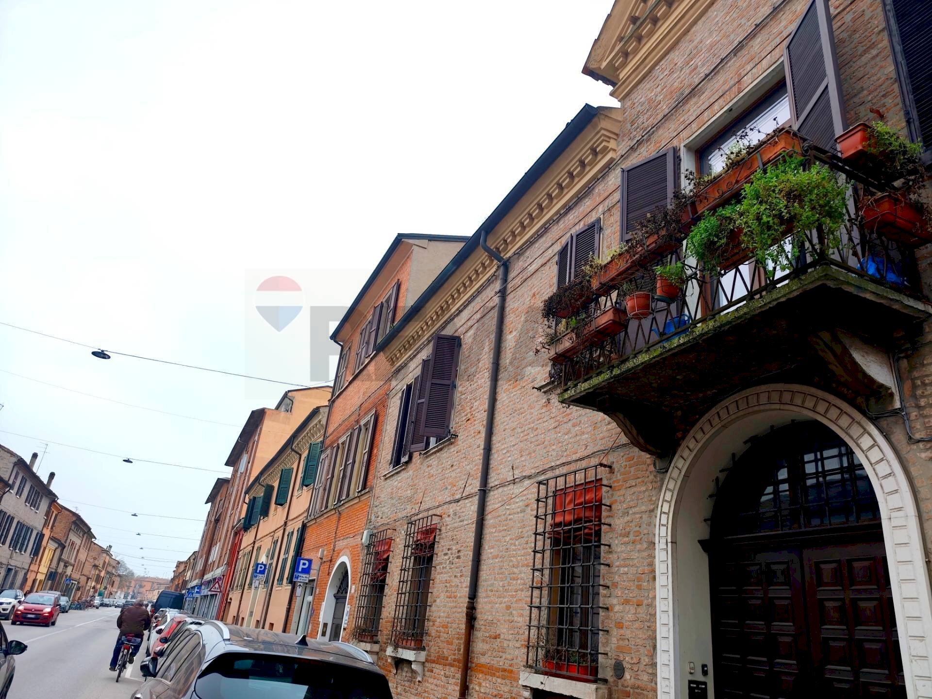 Edificio all\'aperto - Bilocale Ferrara - foto 2