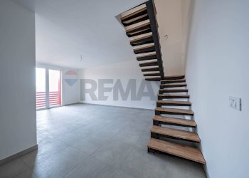 Scale - Villa Bifamiliare Copparo - foto 13