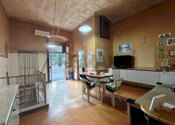 Sala da pranzo - Appartamento Viale dell'Arcangelo
 
2, Manfredonia - foto 15