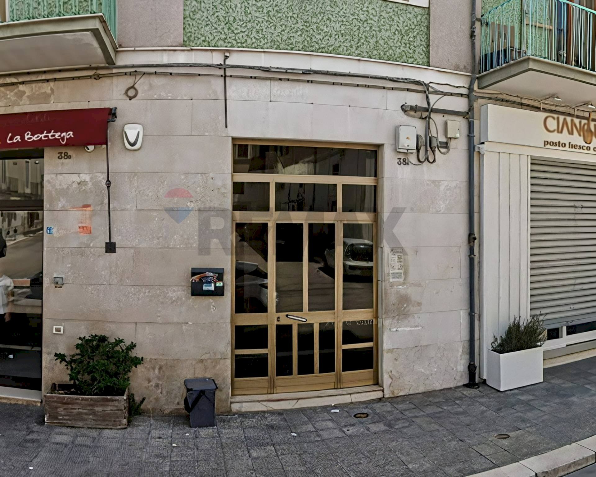 Edificio all\'aperto - Quadrilocale Via Tribuna
 
38/A, Manfredonia - foto 1