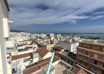 Edificio all\'aperto - Quadrilocale Via Tribuna
 
38/A, Manfredonia - foto 24