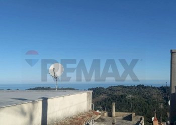 Edificio all\'aperto - Independent house Via Gioacchino Rossini
 
7, Ischitella - photo 13